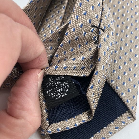 MICHAEL KORS Men's Silk Blend Tie Beige Taupe Pattern NWT MSRP: $69.50 - Picture 6 of 7